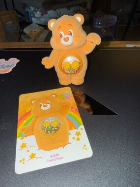 Popmart - Friend Bear